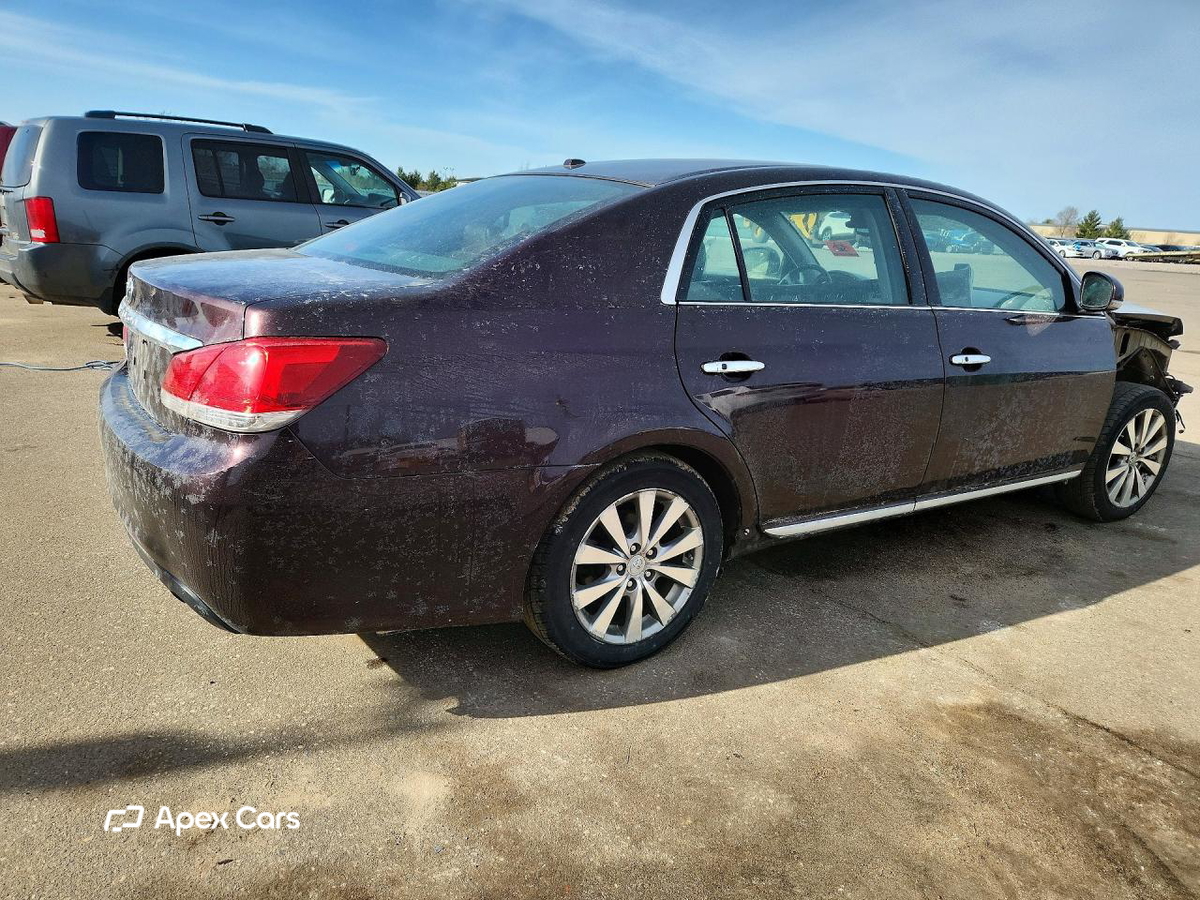 Toyota Avalon 2011