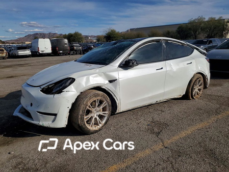 Tesla Model Y 2022 - Image 1 of 14
