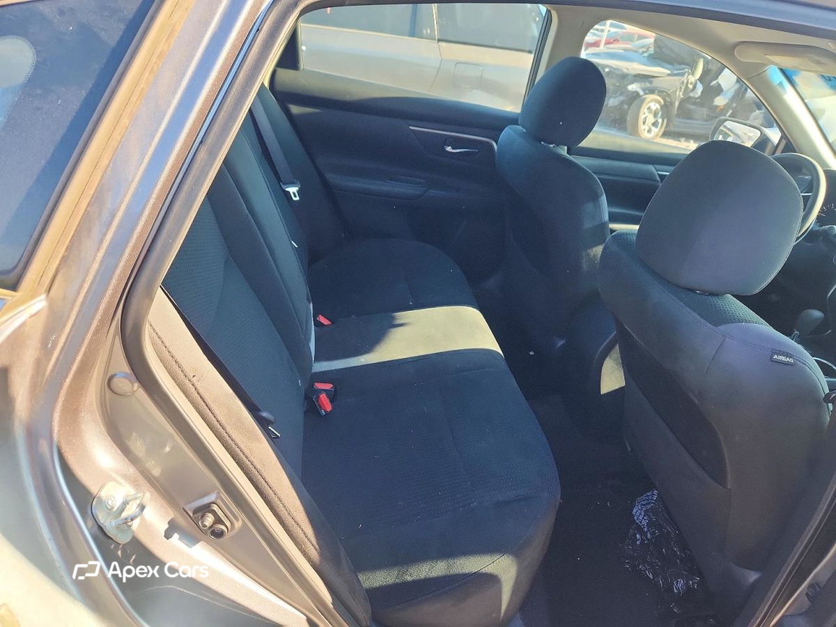 Nissan Altima 2015