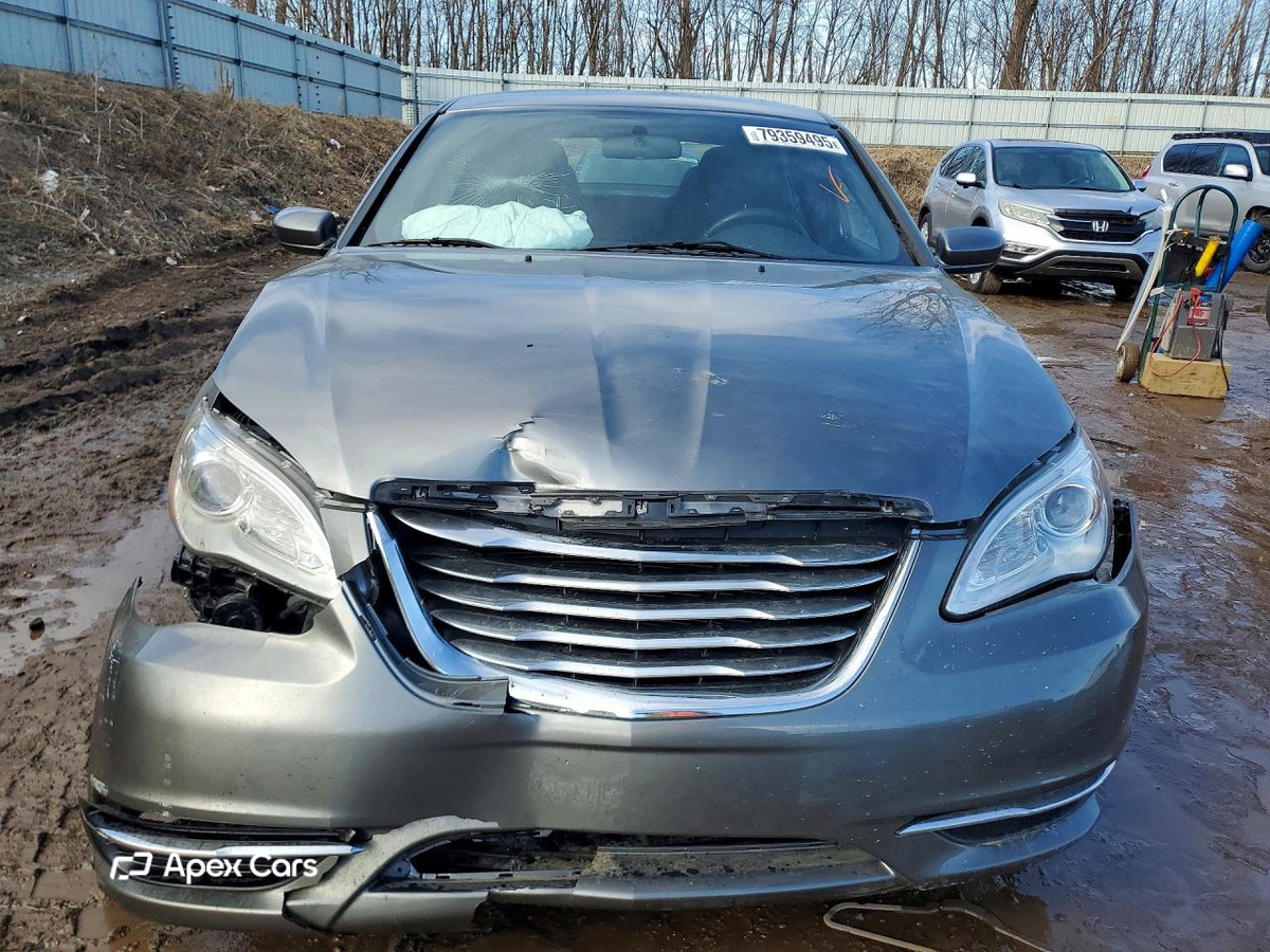 Chrysler 200 2012