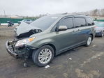 Toyota Sienna 2011