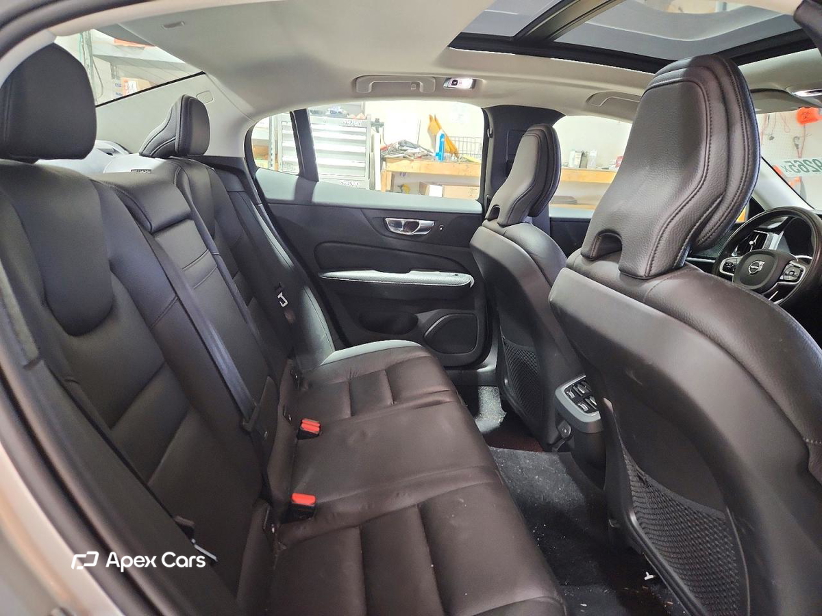 Volvo S60 2022