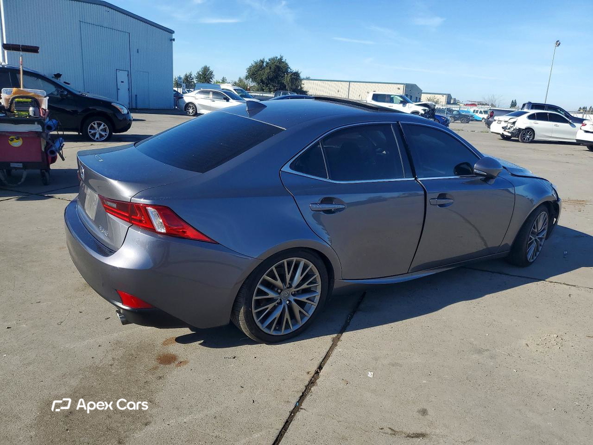 Lexus IS 2015