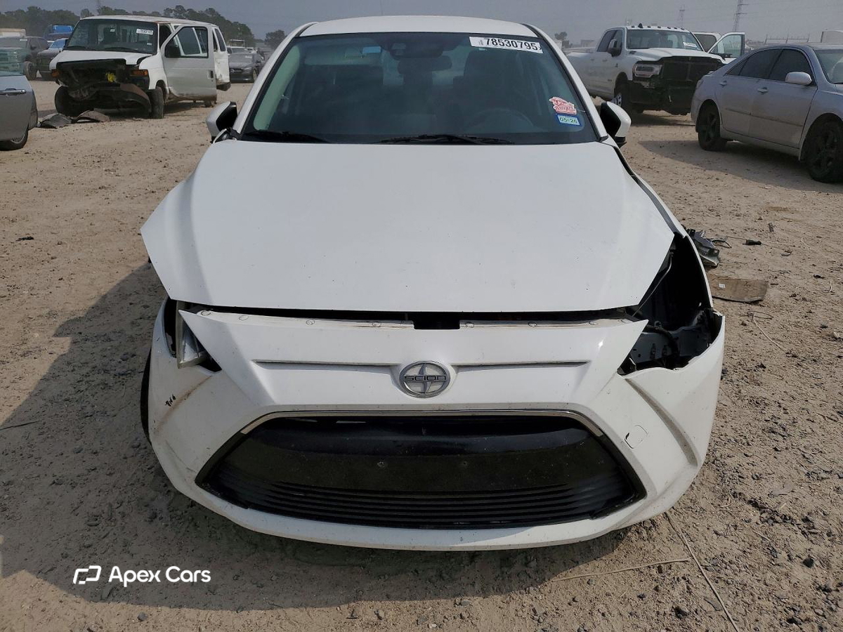 Toyota  2016