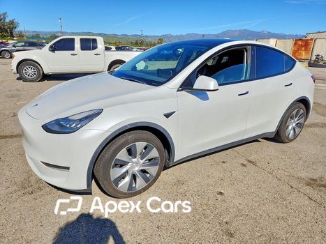 Tesla Model Y 2021 - Image 1 of 13