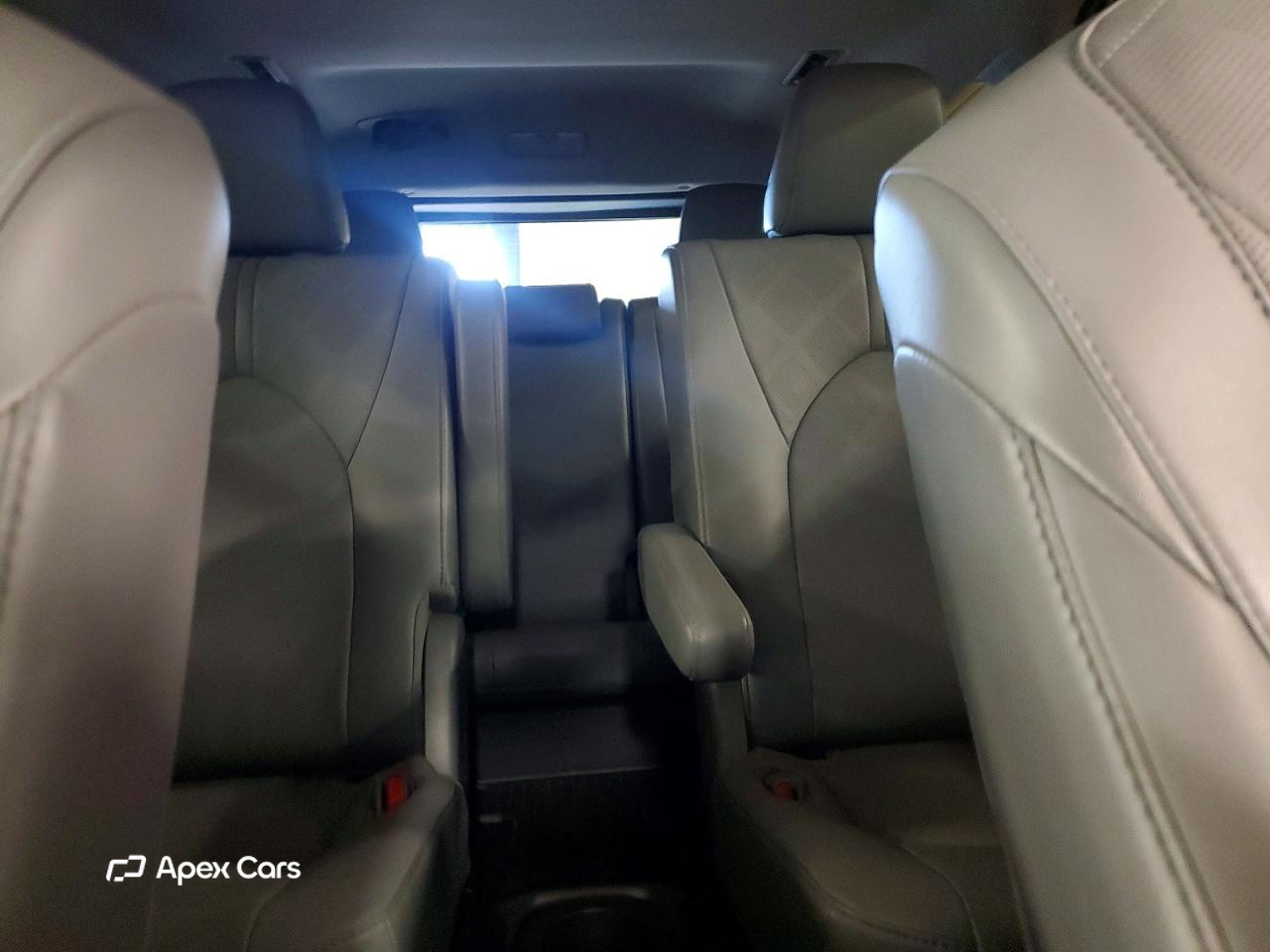 Toyota Highlander 2021