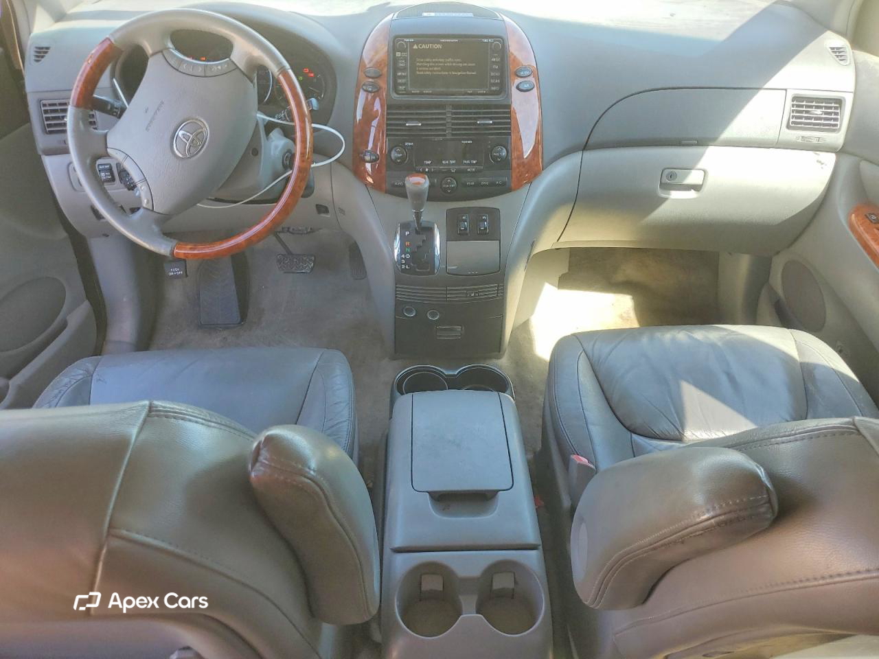 Toyota Sienna 2010