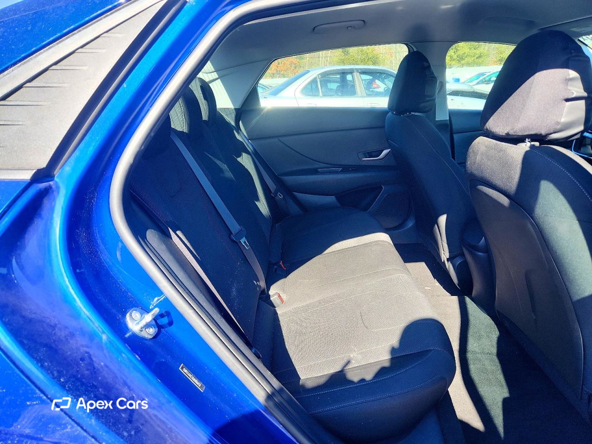 Hyundai Elantra 2021