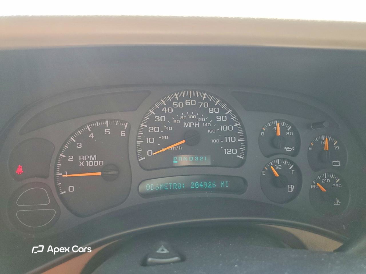 Chevrolet Suburban 2003