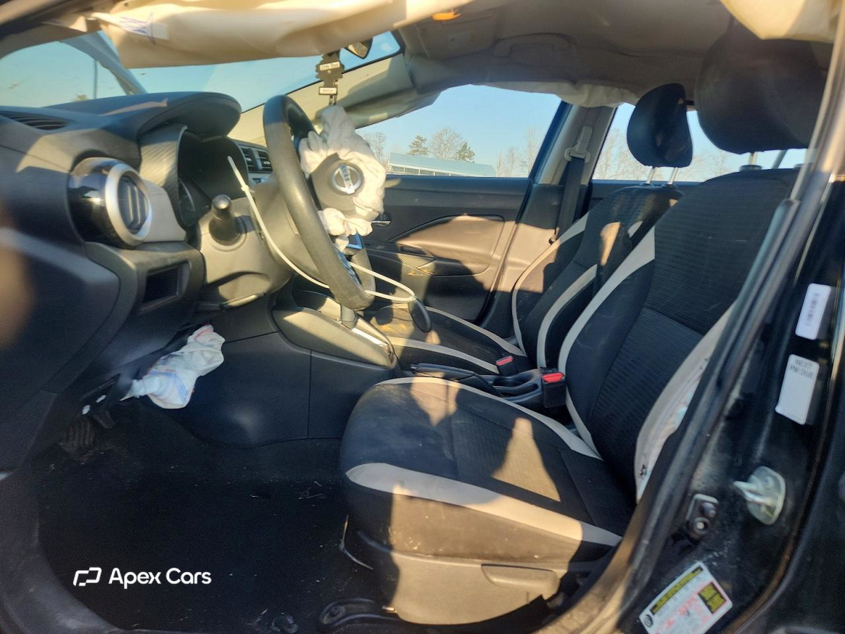 Nissan Versa 2020