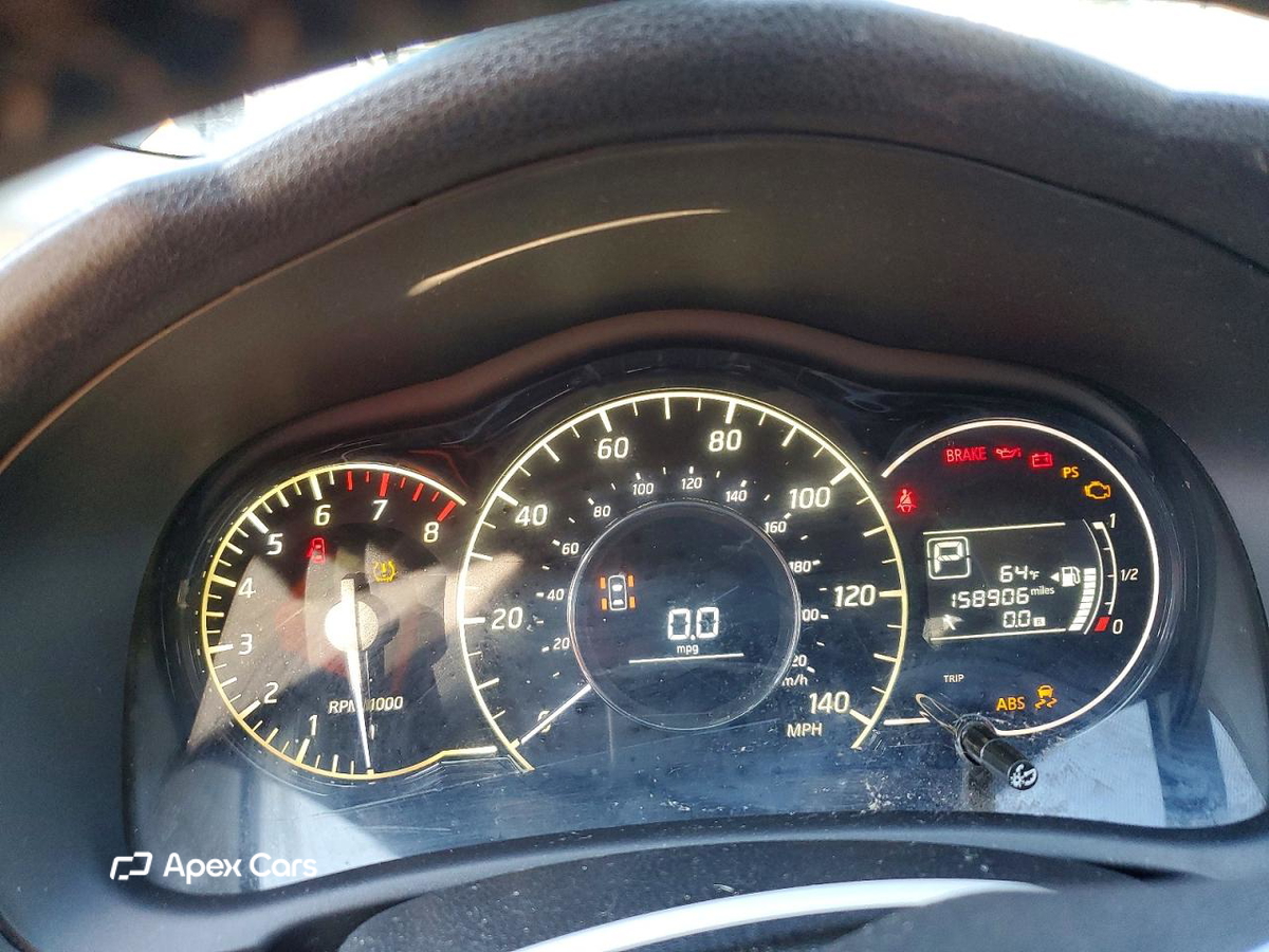 Nissan Versa 2015