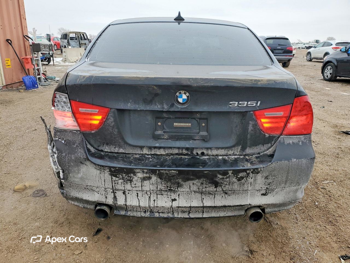 BMW Series 3 2011