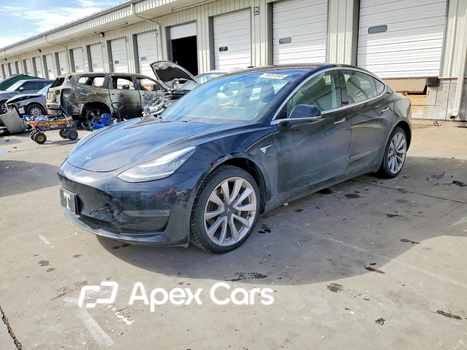 Tesla Model 3 2018 - Image 1 of 13