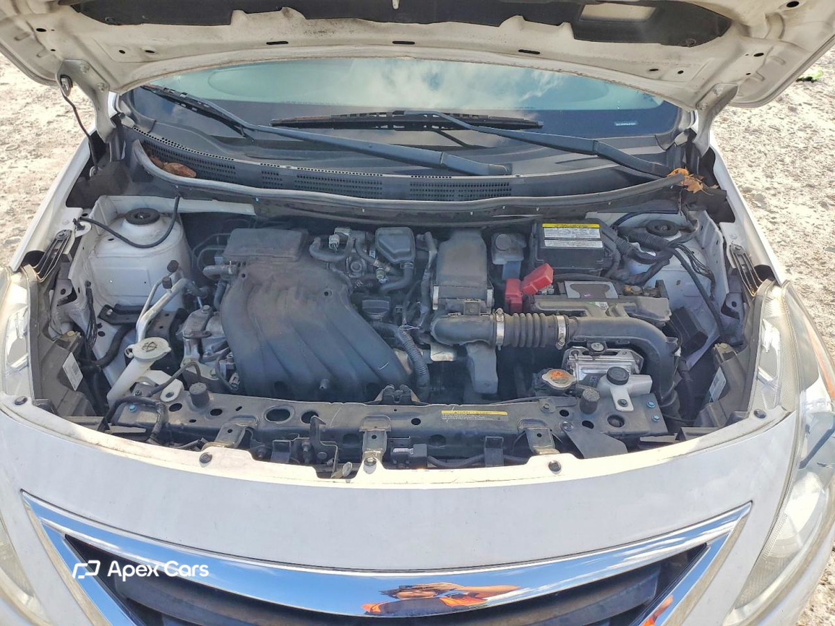 Nissan Versa 2018
