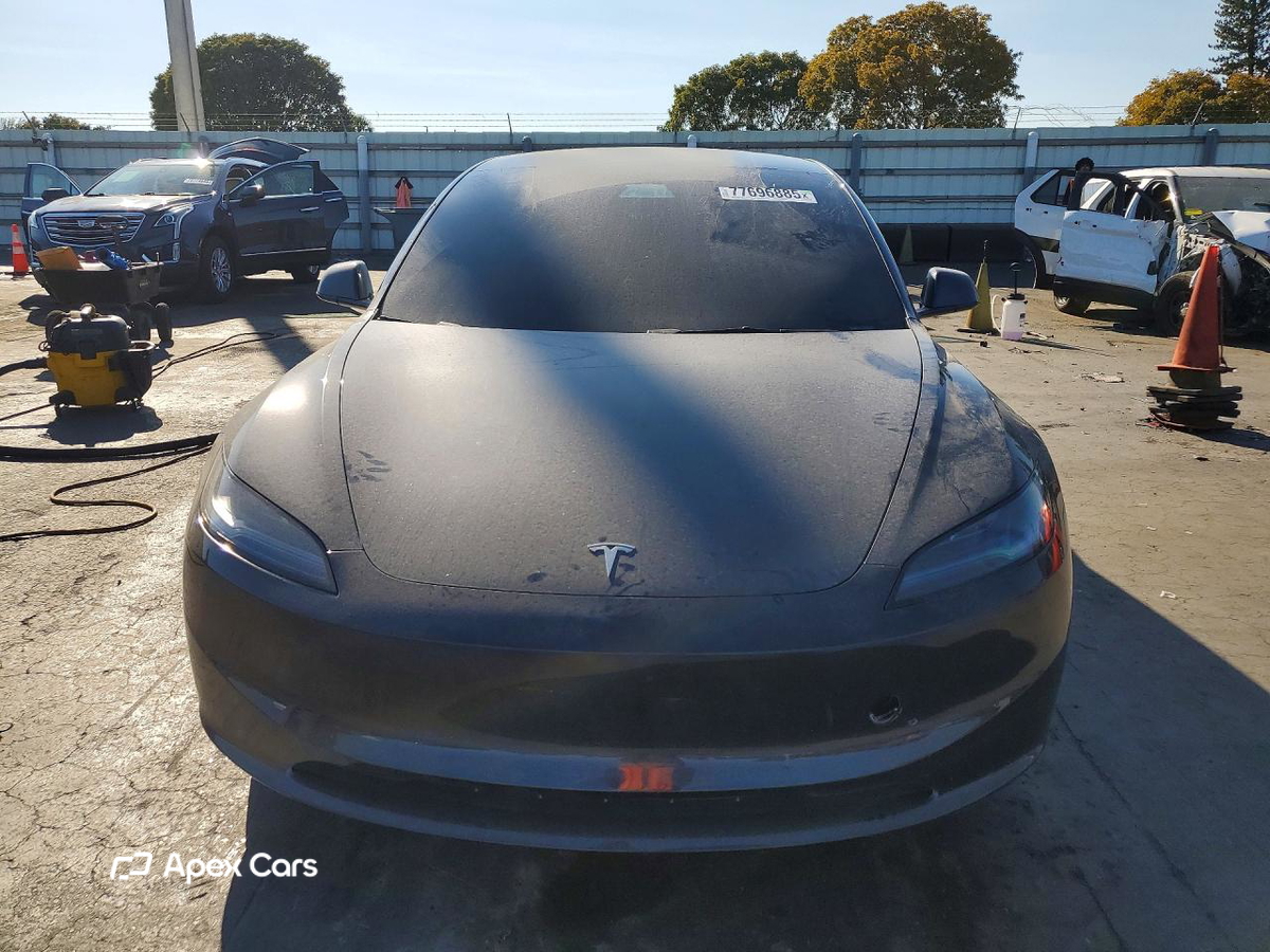 Tesla Model 3 2024