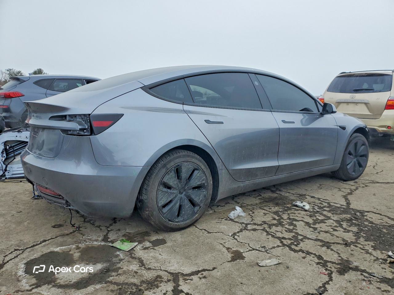 Tesla Model 3 2025