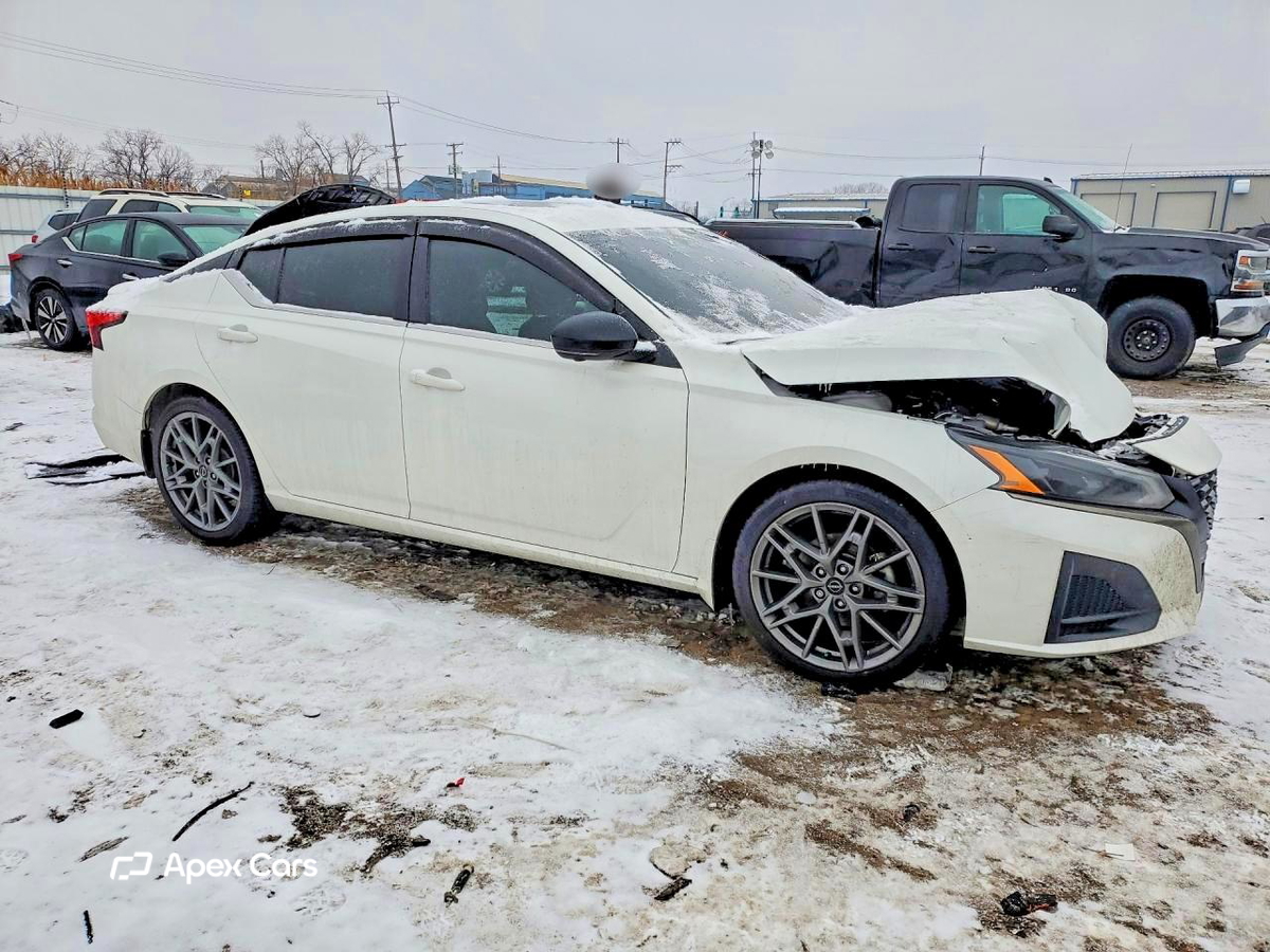 Altima 2023
