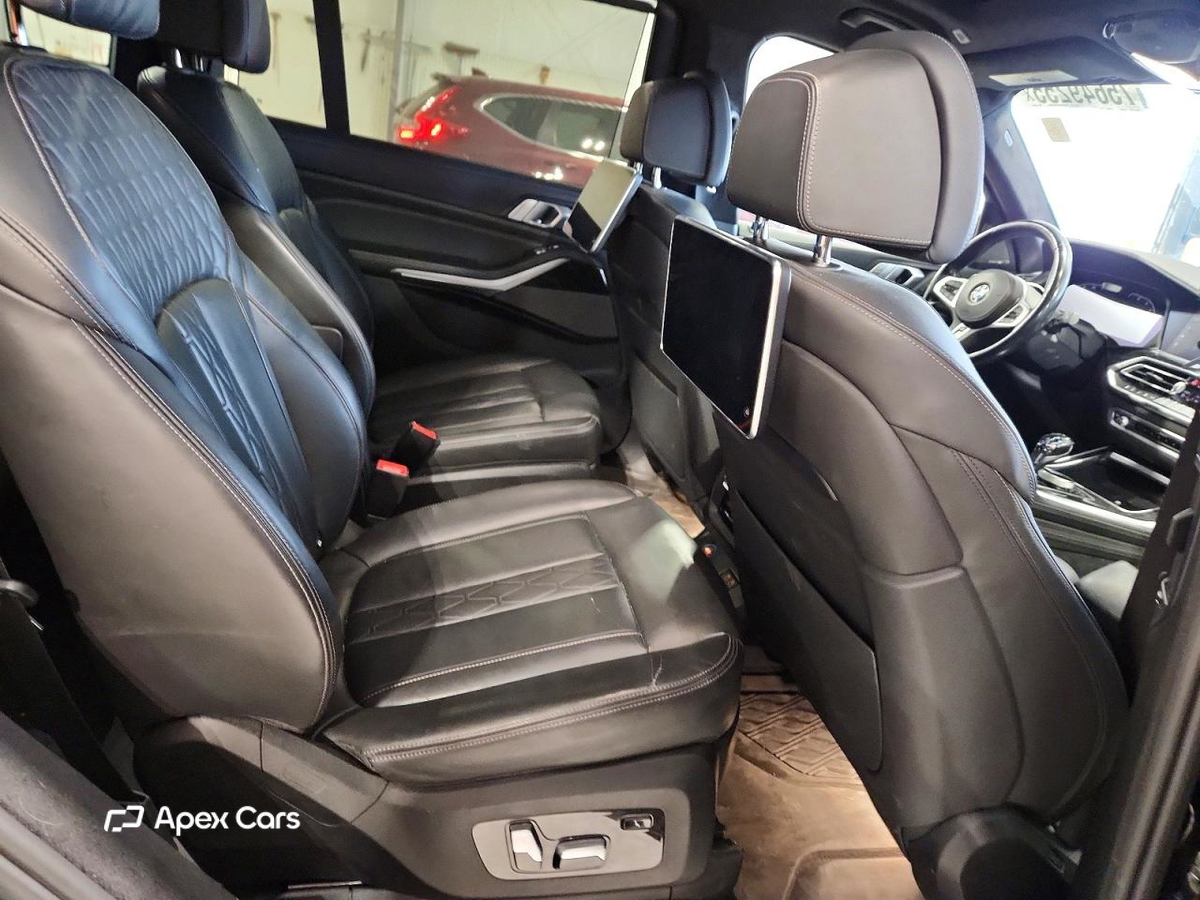 BMW X7 2019