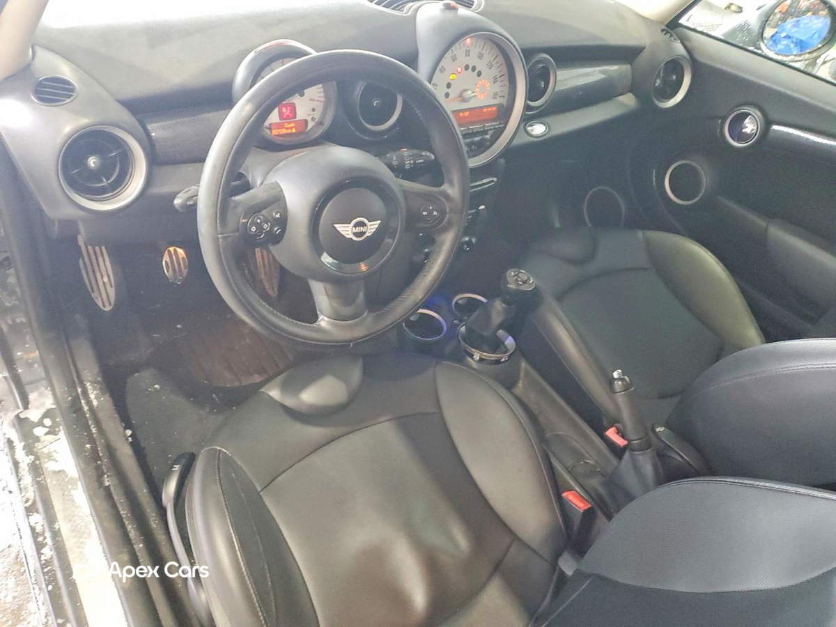 MINI Cooper 2013