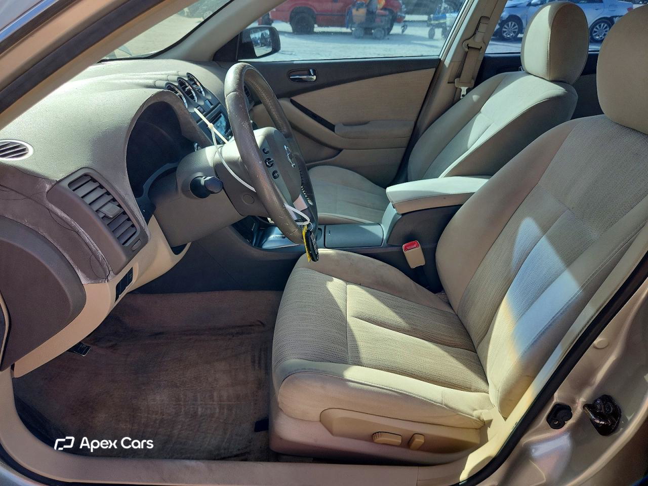 Nissan Altima 2010