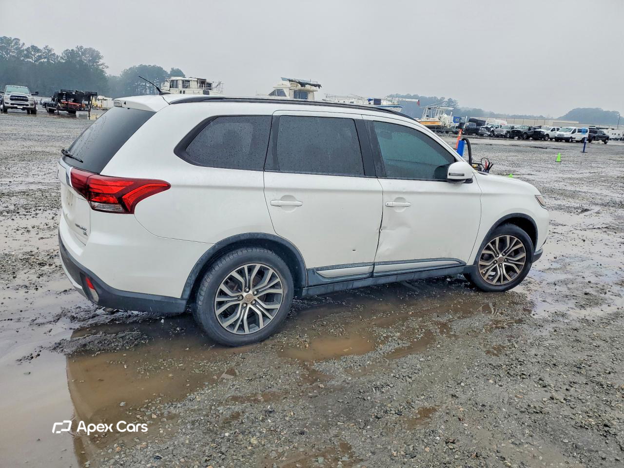 Mitsubishi Outlander 2016