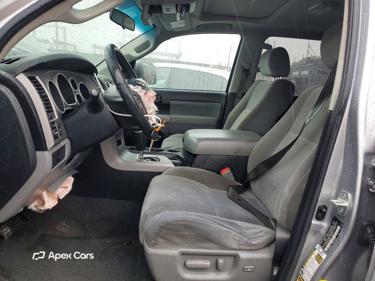 Toyota Sequoia 2012