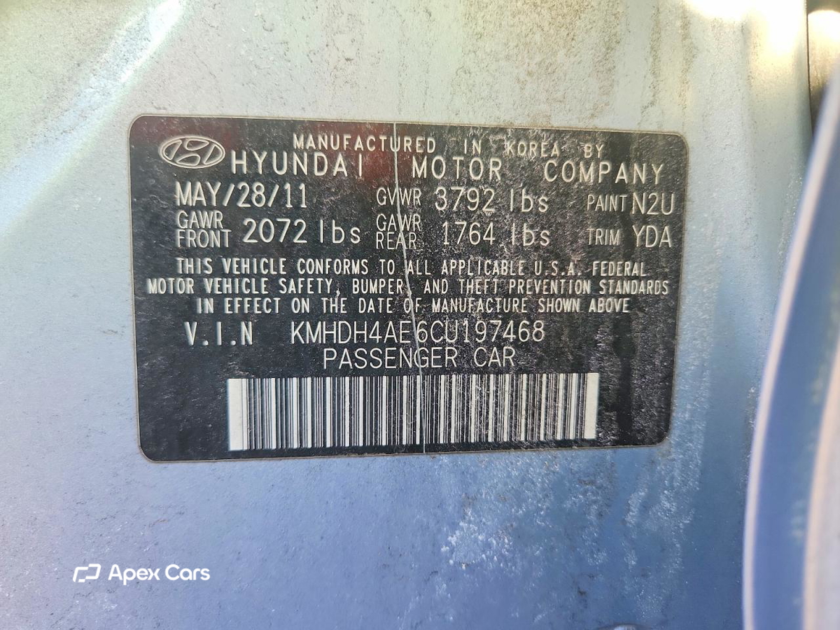 Hyundai Elantra 2012