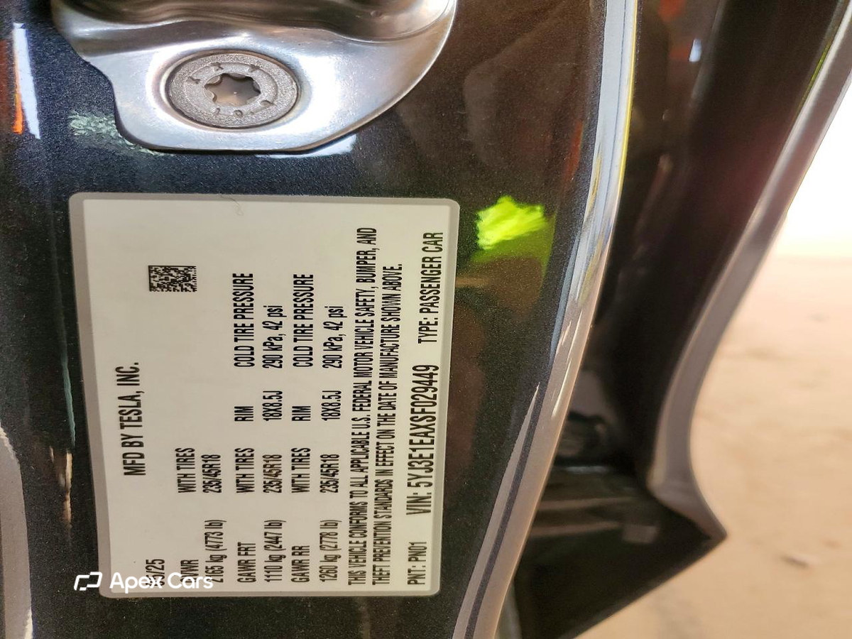 Tesla Model 3 2025