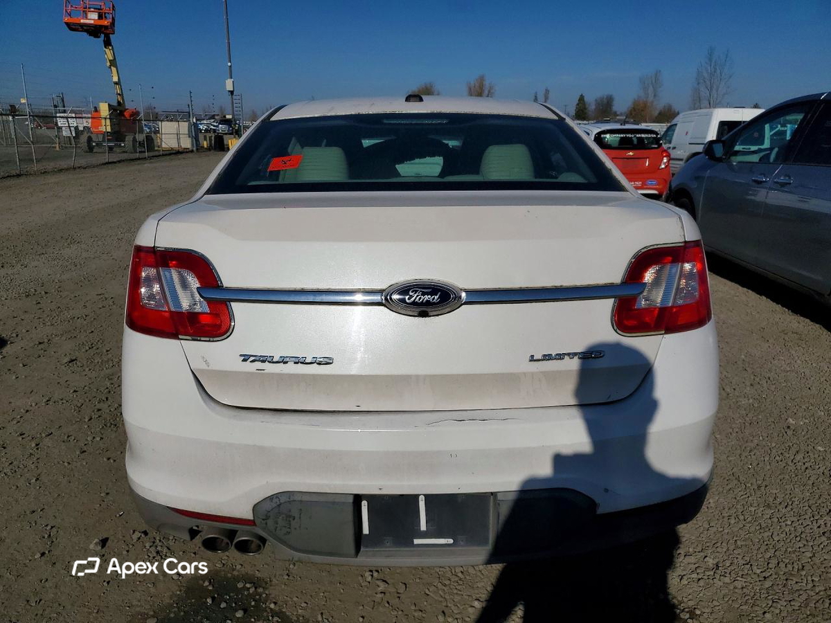 Ford Taurus 2012
