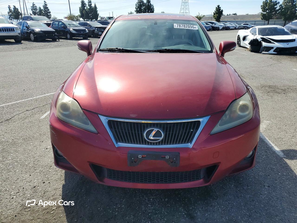 Lexus IS 2011