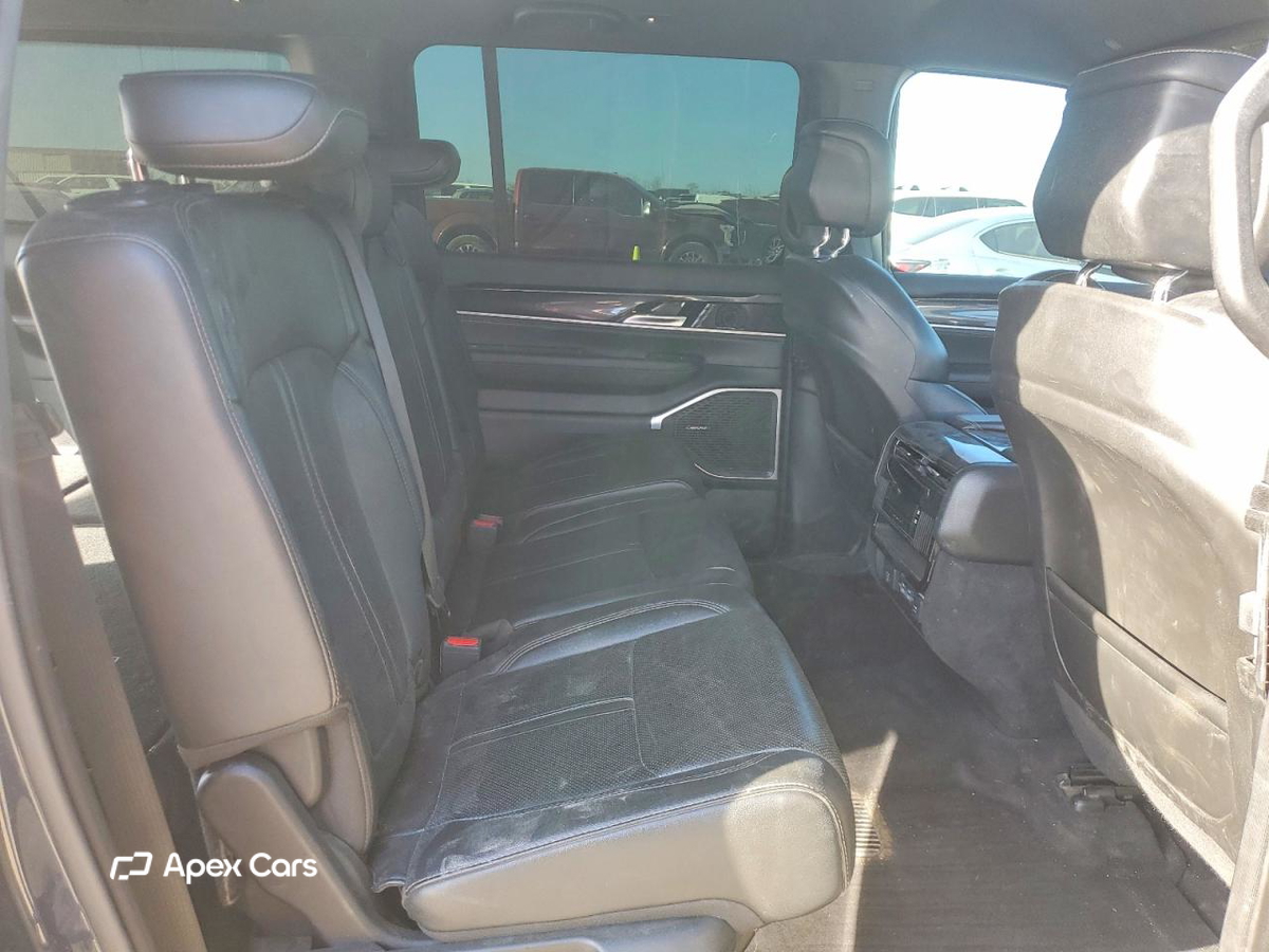 Jeep Grand Wagoneer 2023