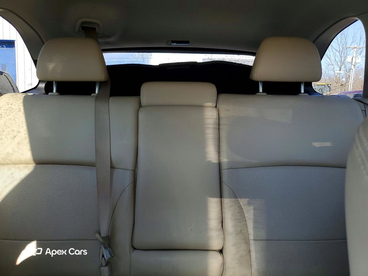 Subaru Outback 2015