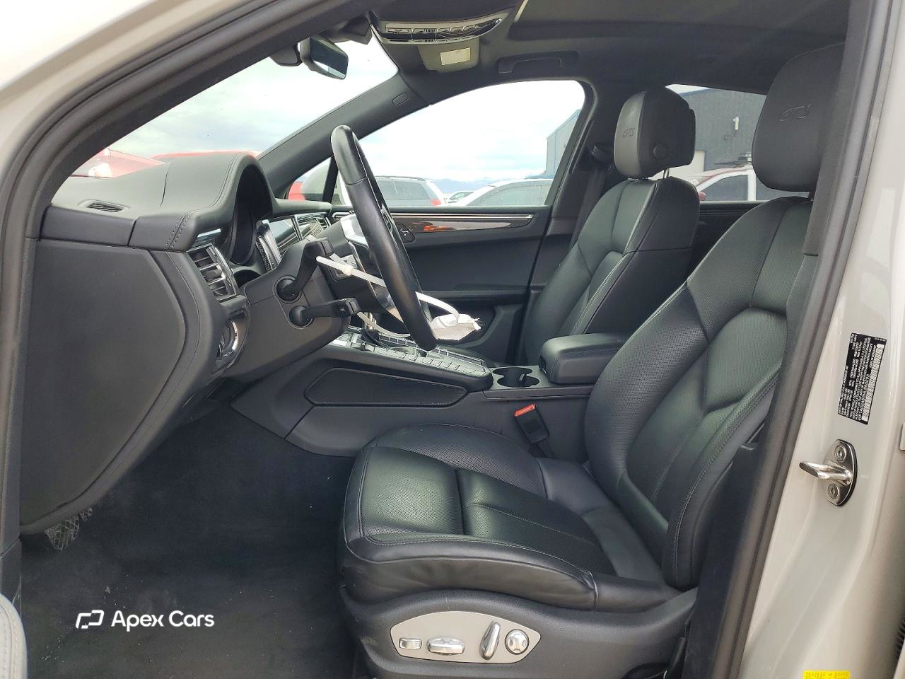 Porsche Macan 2021