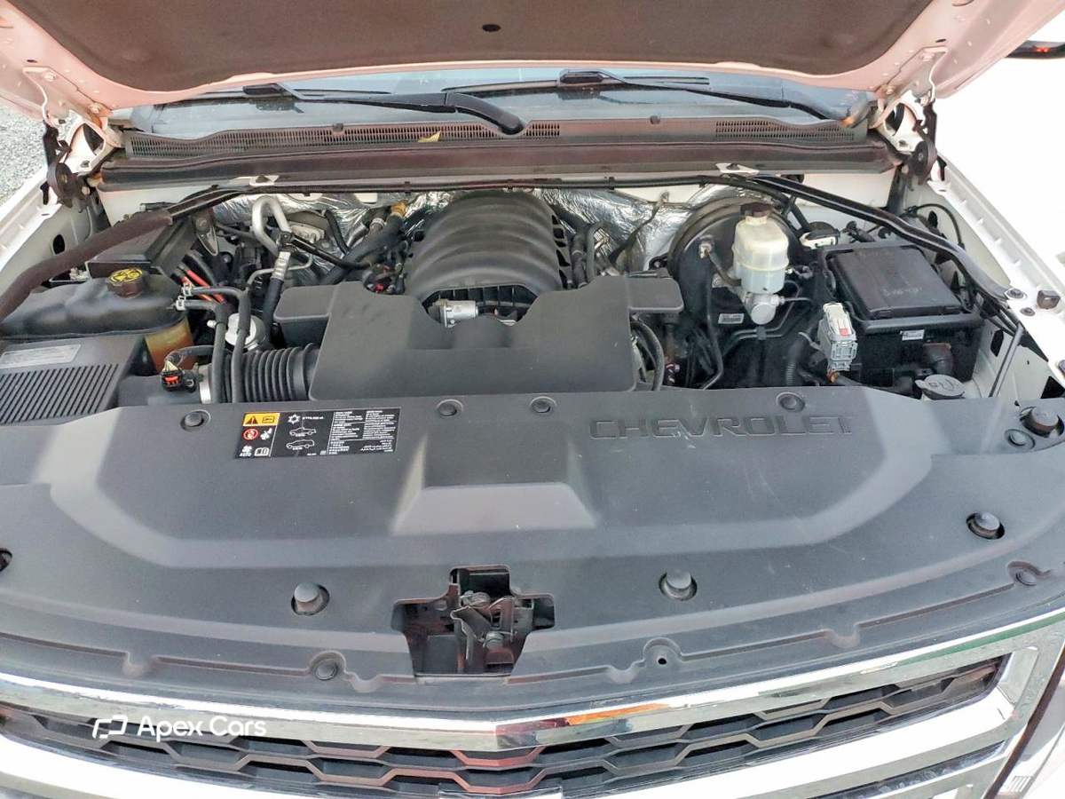 Chevrolet Suburban 2015