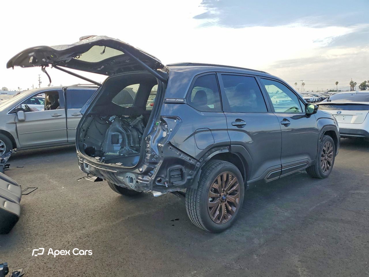 Subaru Forester 2025