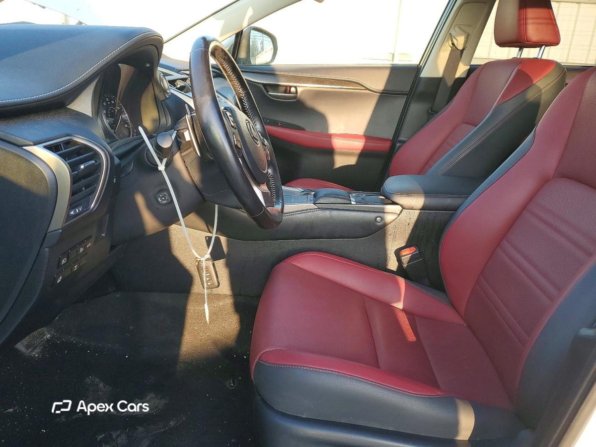 Lexus NX 2021