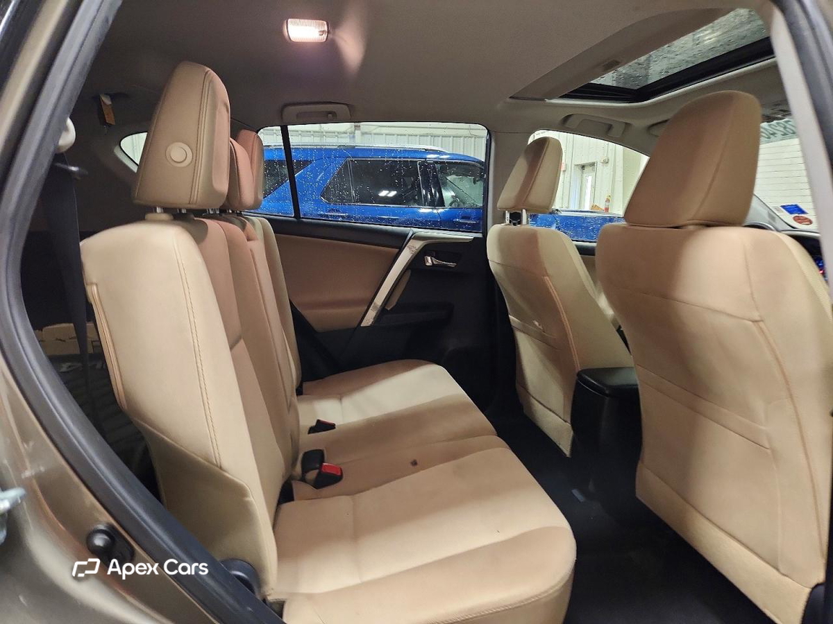 Toyota RAV 4 2015