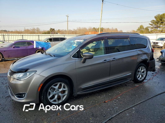 Chrysler Pacifica 2017 - Zdjęcie 1 z 14