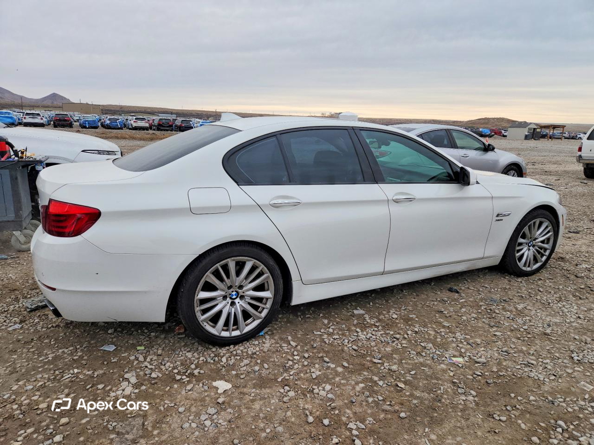 BMW Series 5 2011