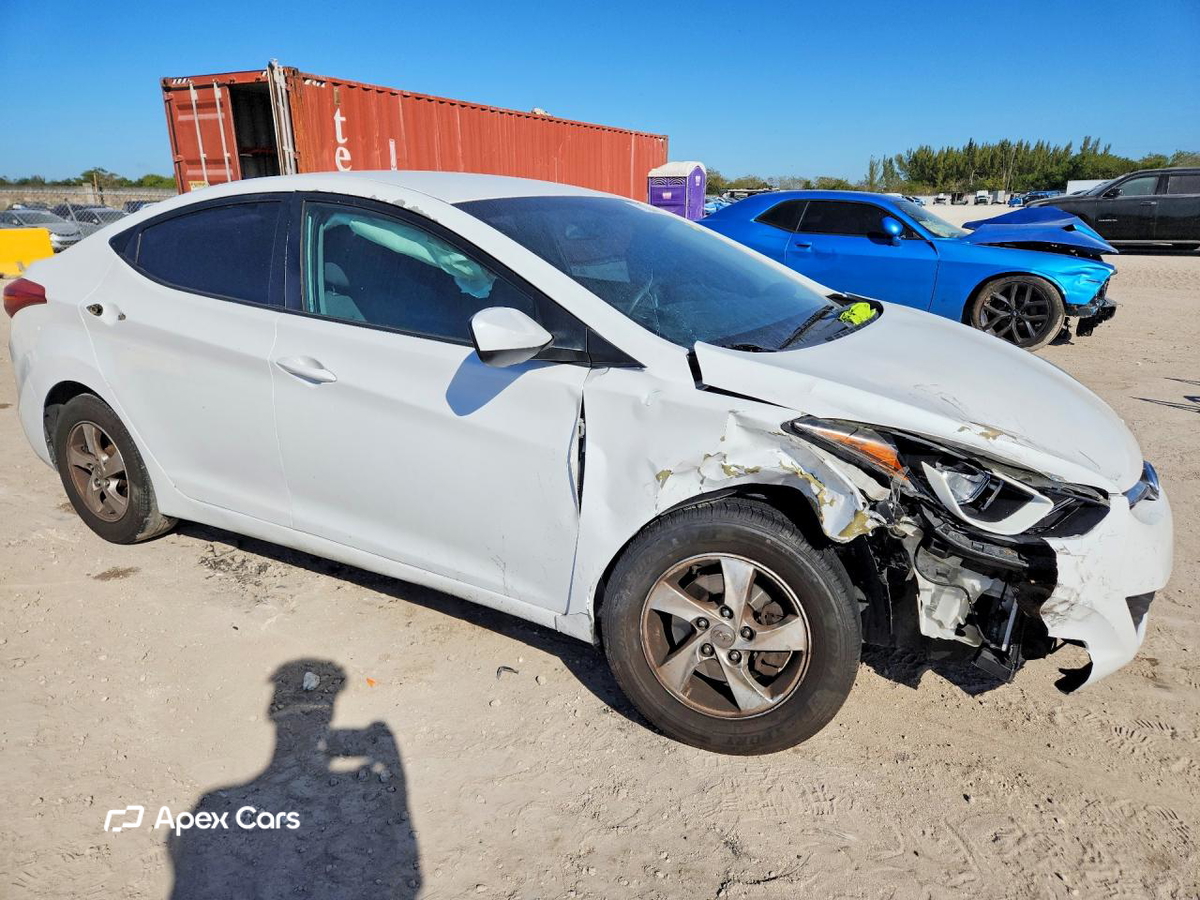 Hyundai Elantra 2015