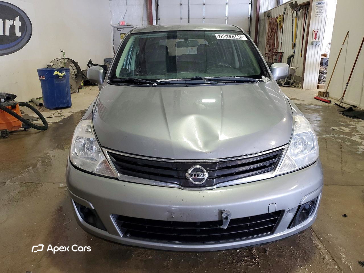 Nissan Versa 2012