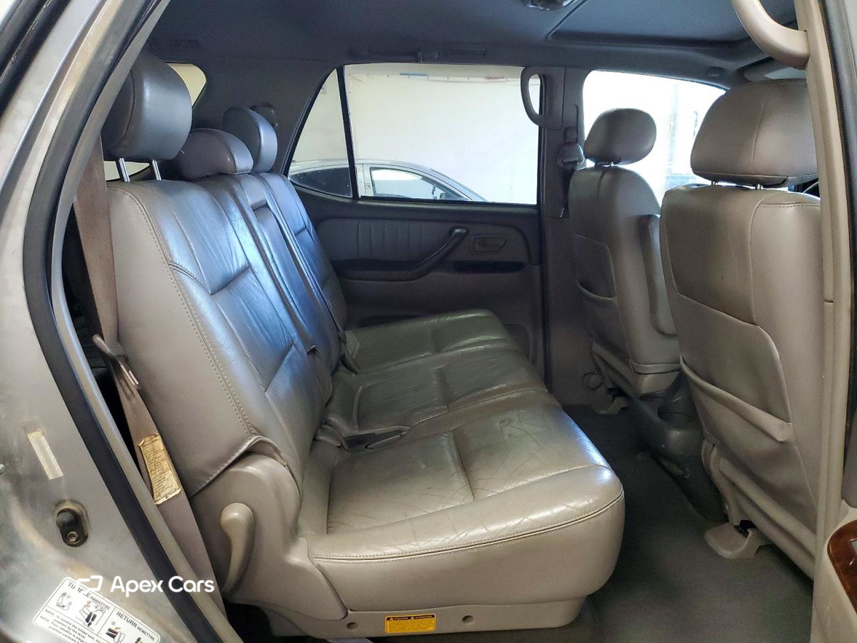 Toyota Sequoia 2002