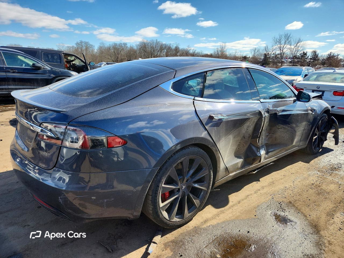 Tesla Model S 2019