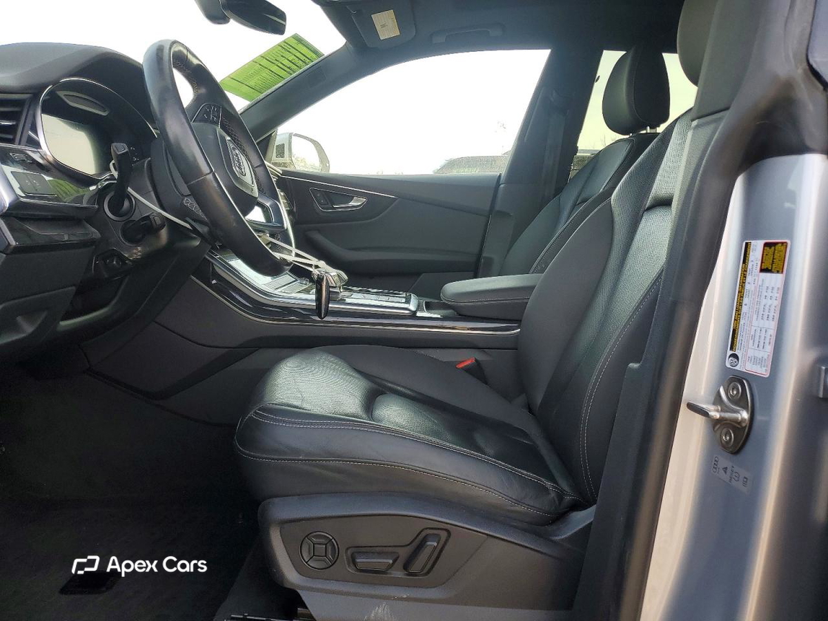 Audi Q8 2021