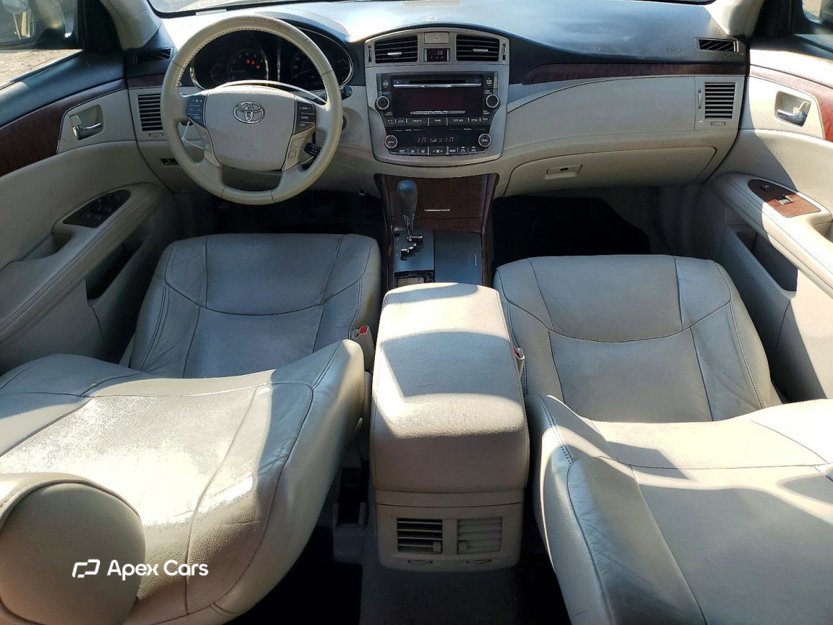 Toyota Avalon 2012