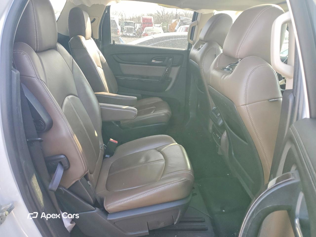GMC Acadia 2016