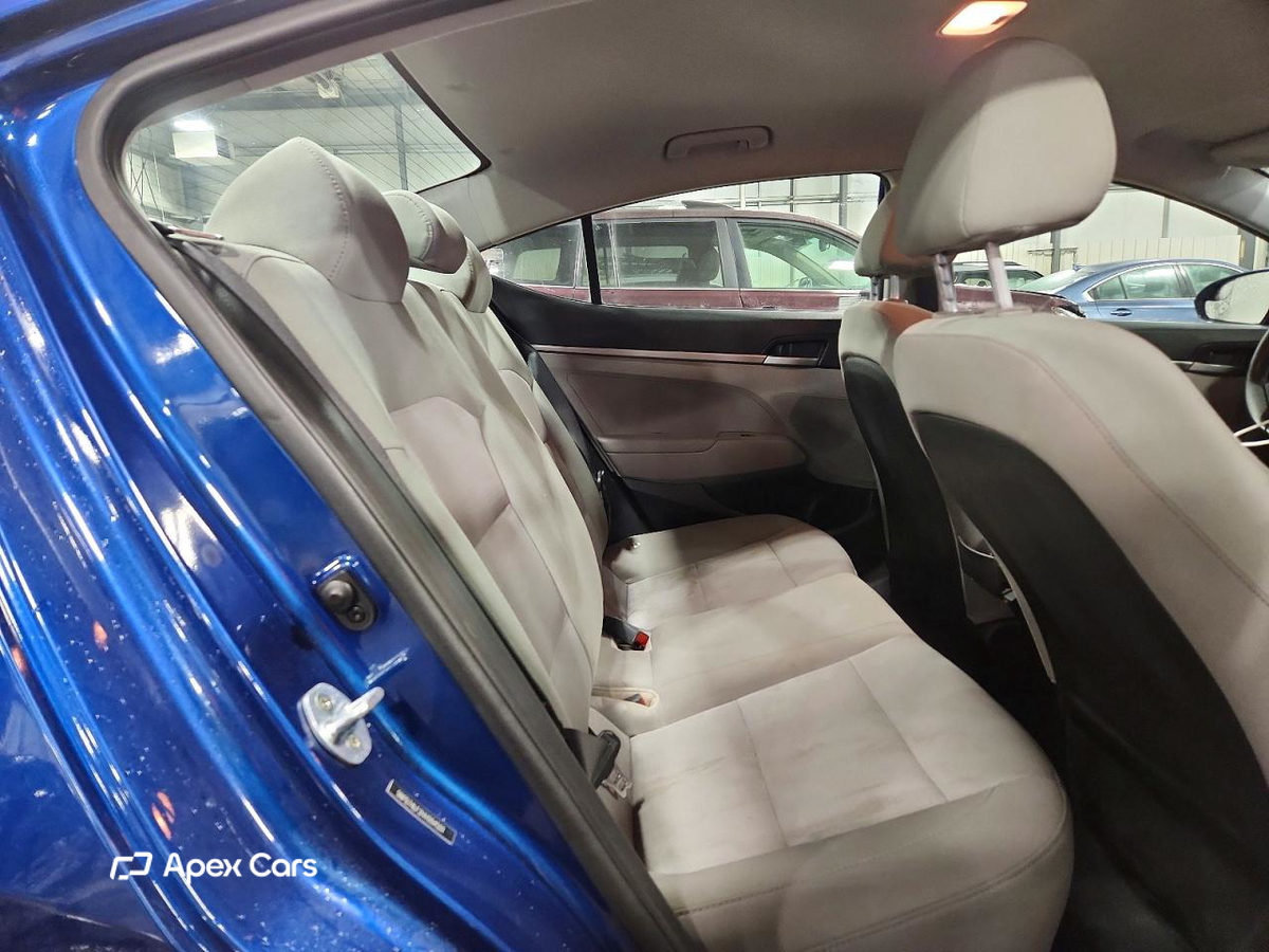 Hyundai Elantra 2017