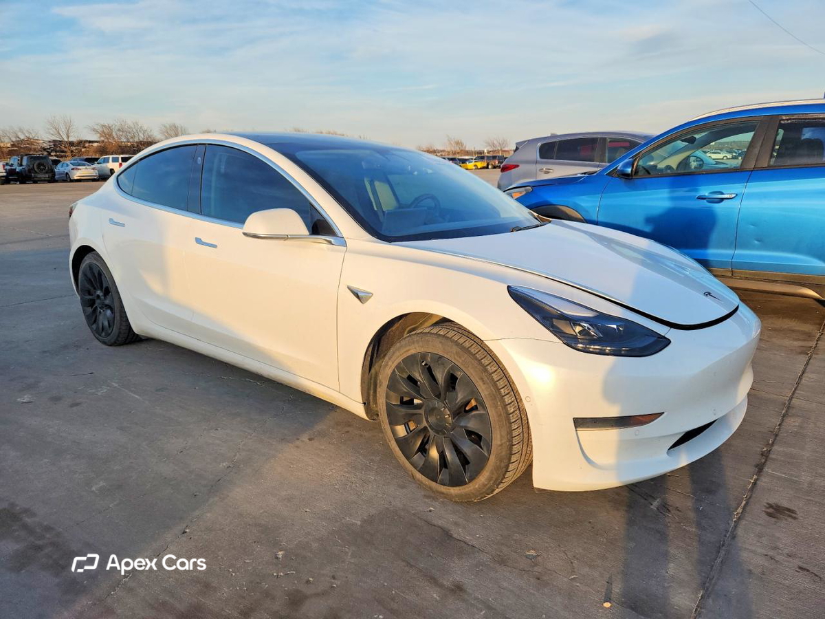 Tesla Model 3 2020