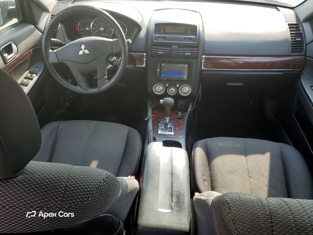 Mitsubishi Galant 2012
