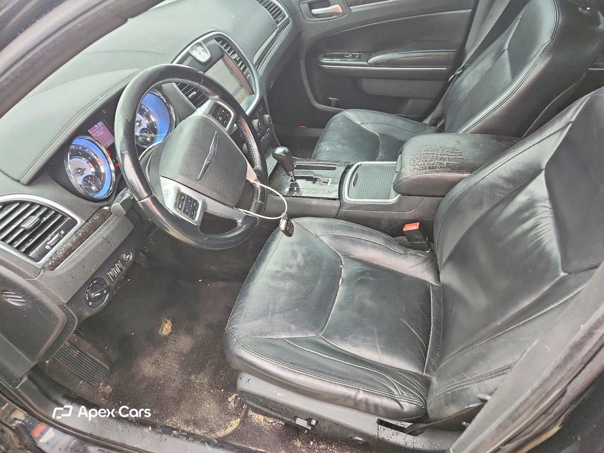 Chrysler 300 2011